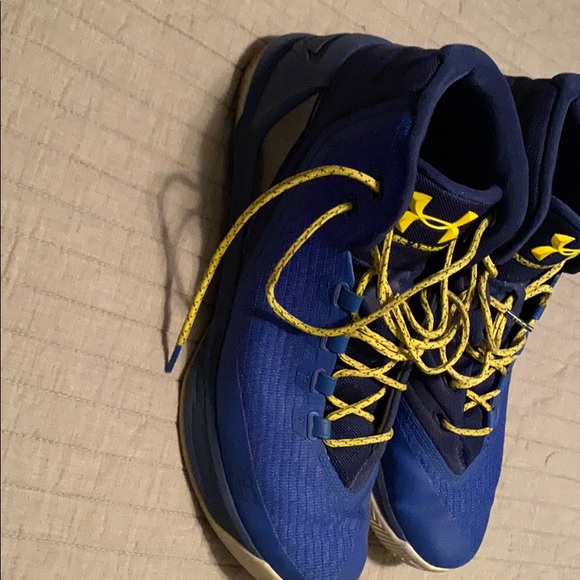 Steph curry shoes - Picture 3 of 3